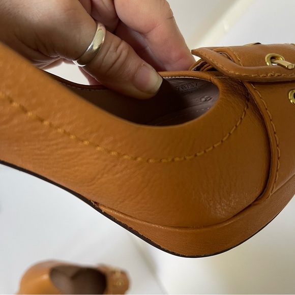 Vince Camuto 4” high heel shoes cognac leather Size 7 - Picture 8 of 10